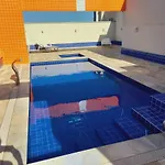 Apartamento novo, charmoso, com ar condicionado na melhor localização de Ubatuba